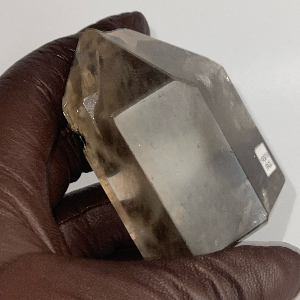 ❤️HP❤️ Gold Rutile in Quartz hand carved tower - Picture 17 of 17